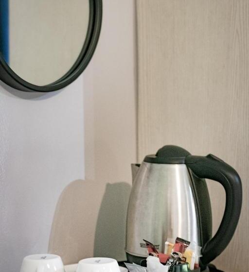 استودیوی استاندارد, Reef Beach Resort