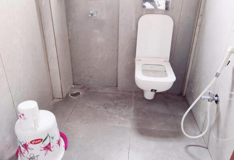 Standard-huone, Goroomgo Shree Gajanana Puri Near Sea Beach Prime Location With Spacious Room Lift And Parking F