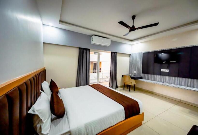 Deluxe-huone, Goroomgo Shree Gajanana Puri Near Sea Beach Prime Location With Spacious Room Lift And Parking F