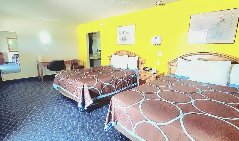 身障者適用クイーンサイズベッドルーム, American Inn