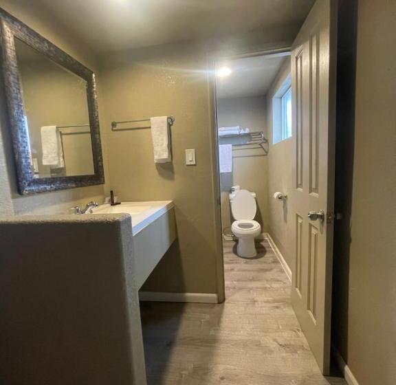 Pokój Deluxe, The Inn On 66