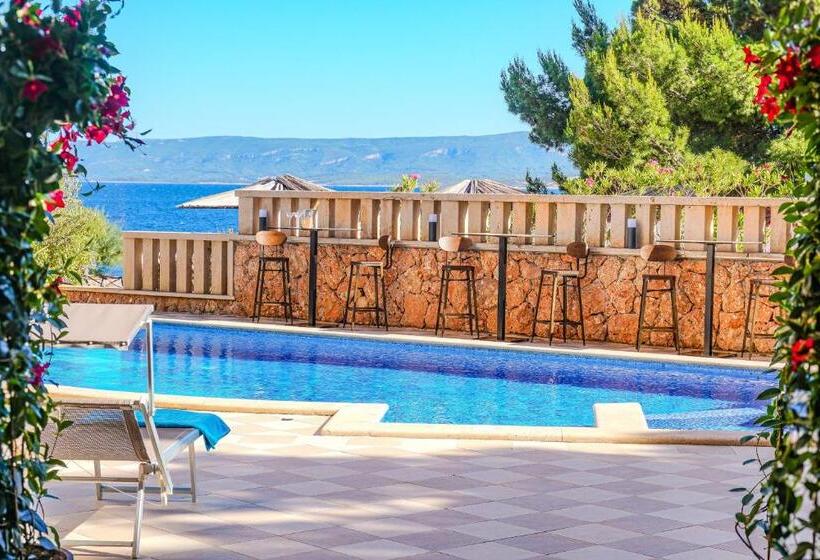 استودیوی استاندارد با چشم‌انداز دریا, Sol