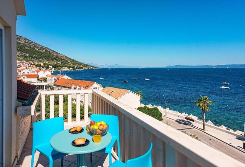 آپارتمان 1 خوابه با بالکن و چشم‌انداز دریا, Sol