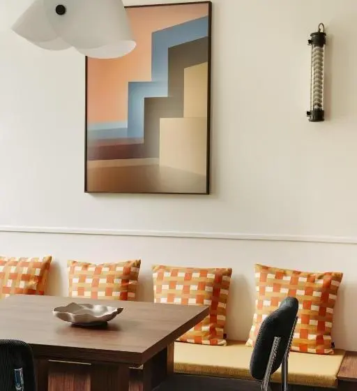 デラックススタジオ, Edgar Suites Montrouge