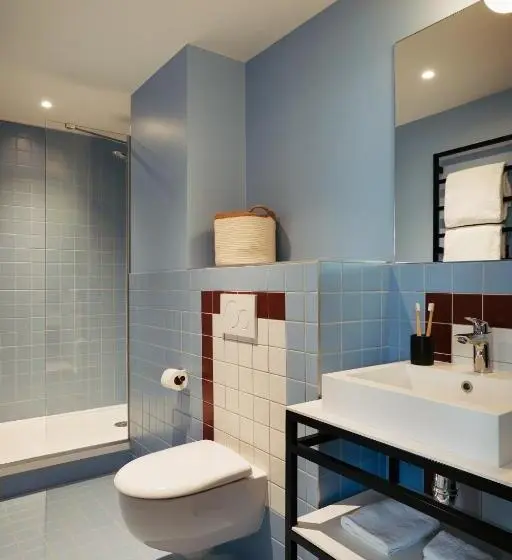 デラックススタジオ, Edgar Suites Montrouge