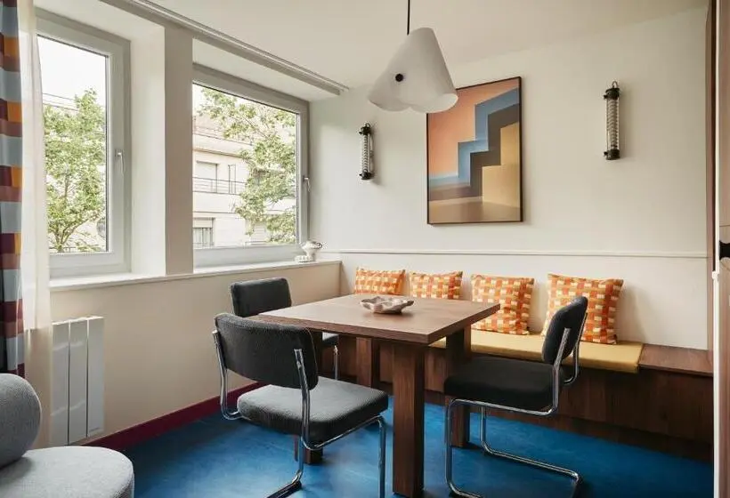 デラックススタジオ, Edgar Suites Montrouge