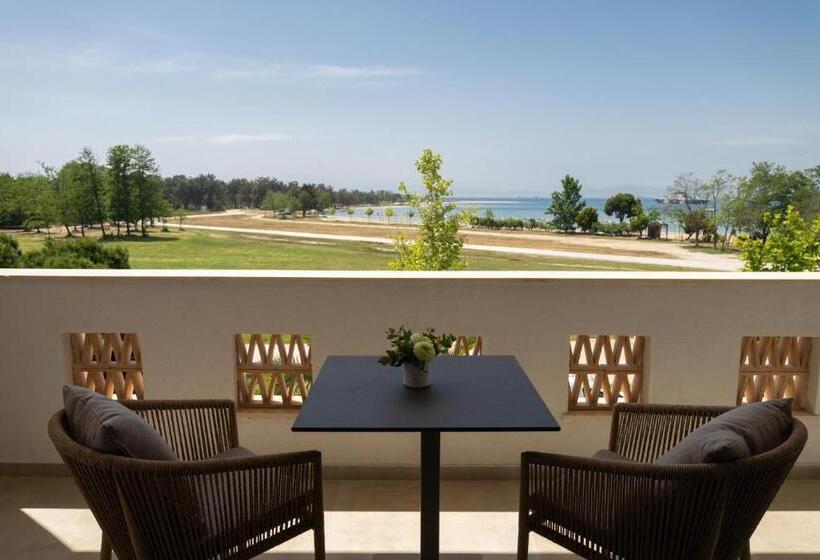 غرفة ديلوكس مطلّة علي البحر مزوَّدة بشُرفة, Kalani Residence