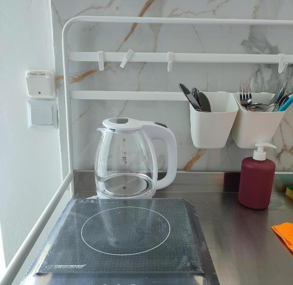 اتاق راحتی سه تخته, Karavaki Apartments