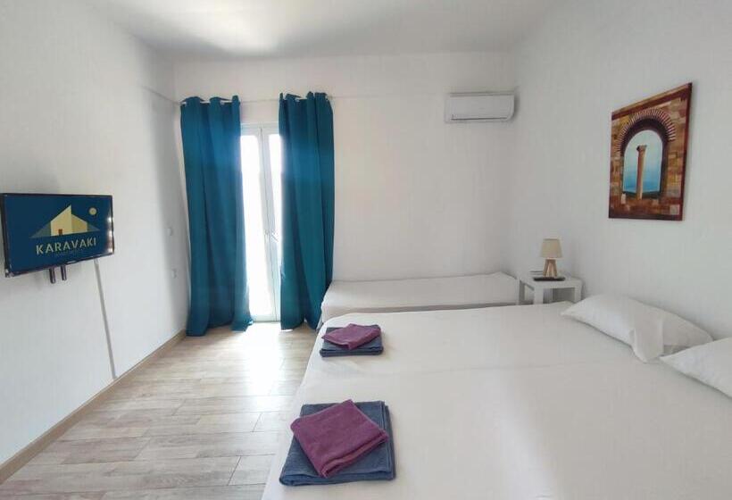 اتاق ساده سه‌ نفره, Karavaki Apartments