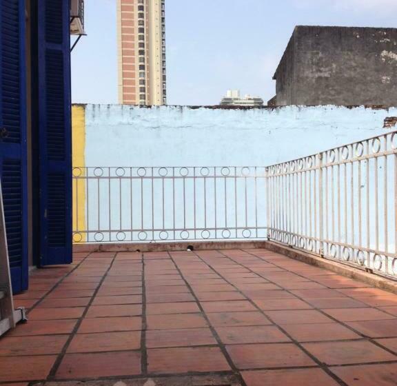 اتاق اکونومی, Isla Francia