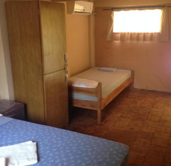 اتاق خانوادگی, Isla Francia