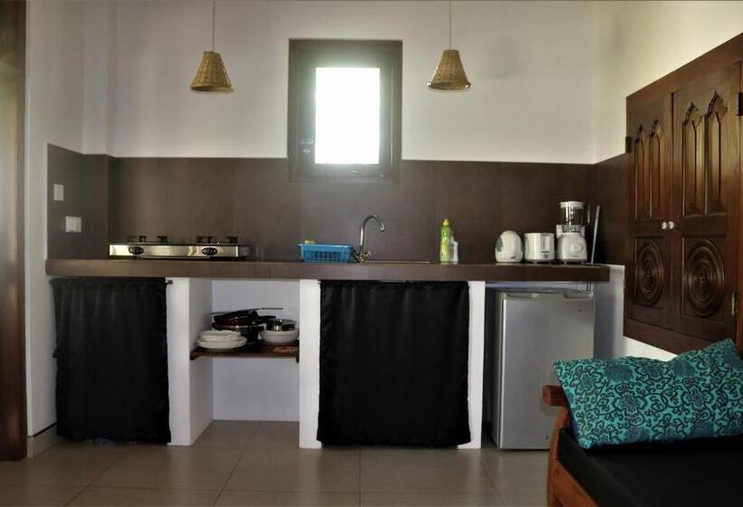 Standard Bungalow Gartenblick, Lilly House