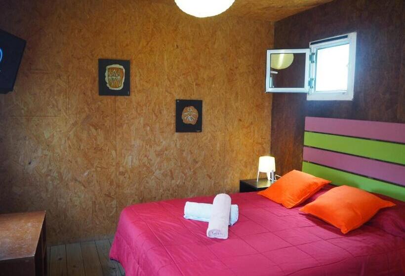 اتاق اجرایی, Hostel Vente Al Diablo