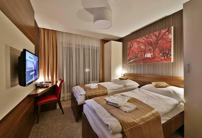 Standard-huone, Alexander