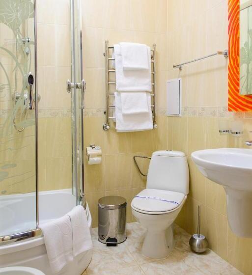 اتاق استاندارد, Dianna