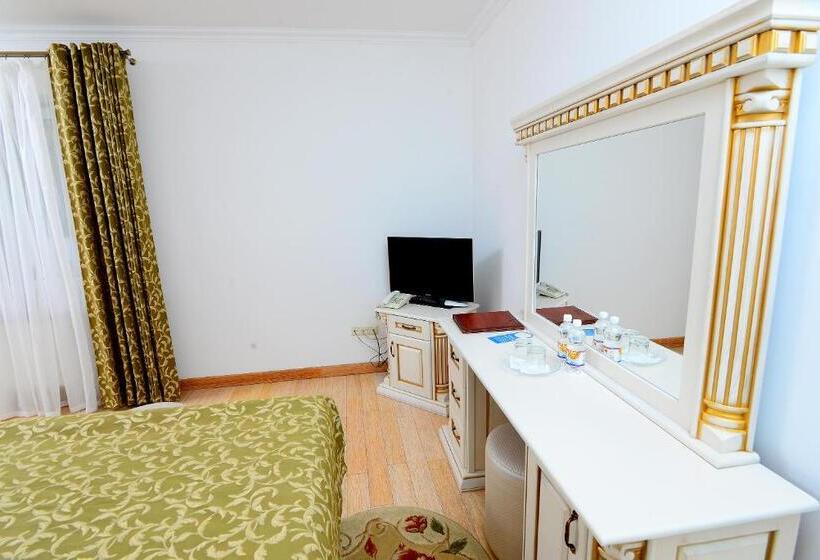 اتاق راحتی, Dianna