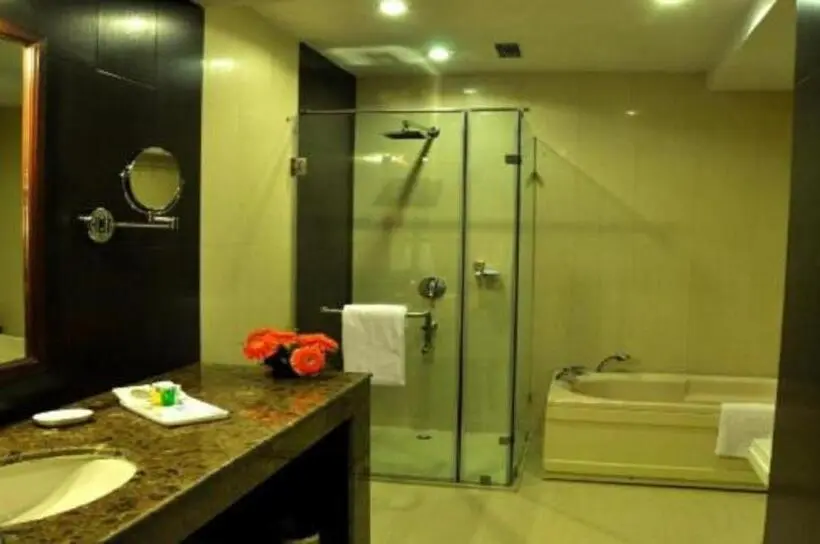 プレジデントスイートルーム, Le Lac Sarovar Portico Ranchi