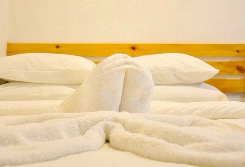 اتاق لوکس, Madagali Inn