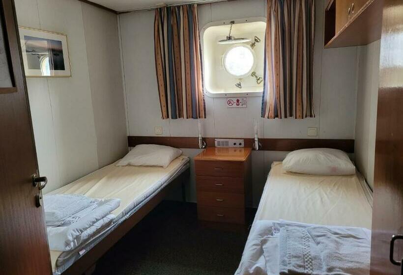 Номер Стандарт, Laivahostel S/s Bore