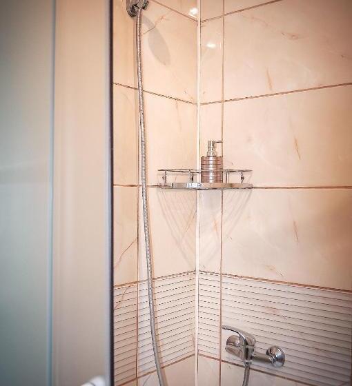 غرفة إقتصادية, Avto Spa