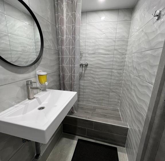 غرفة قياسية فردية, Avto Spa