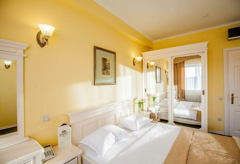 Standardrum, спа готель Respect