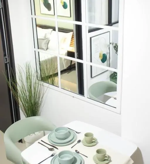 Standard Studio, Encanto