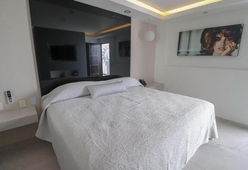 غرفة قياسية, Casa Tabachín