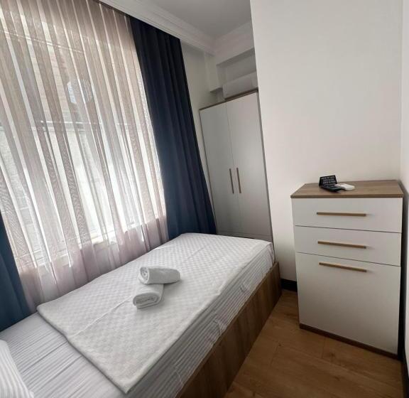 اتاق استاندارد یک نفره, Davidson Boutique