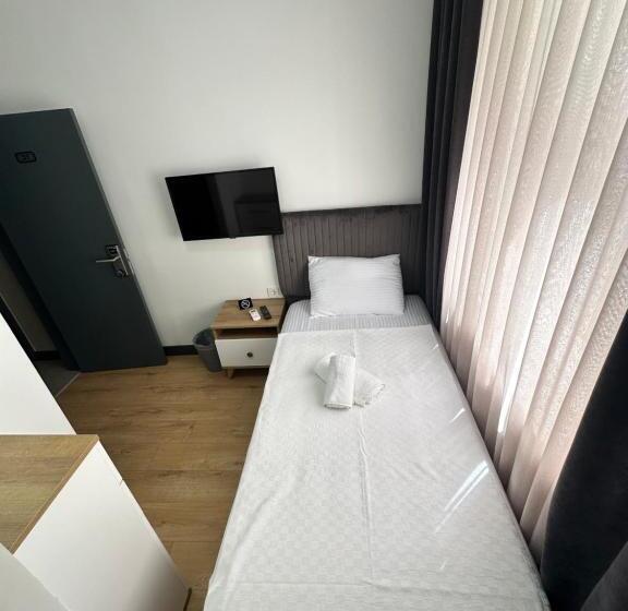 اتاق استاندارد یک نفره, Davidson Boutique