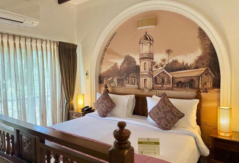 חדר דלוקס עם מרפסת נוף לים, La Plage Seaview Suites