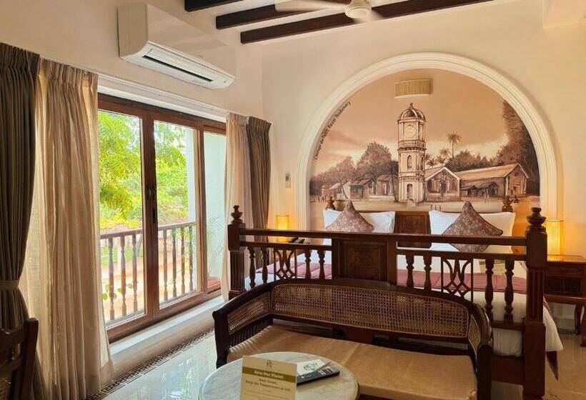 חדר דלוקס עם מרפסת נוף לים, La Plage Seaview Suites