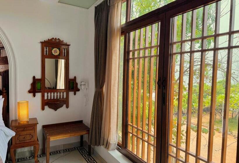 חדר דלוקס נוף לים, La Plage Seaview Suites