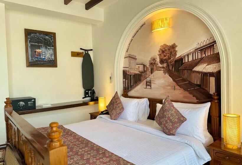 חדר דלוקס נוף לים, La Plage Seaview Suites