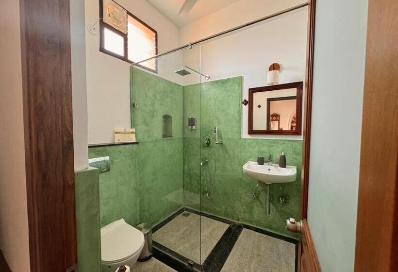 חדר דלוקס נוף לים, La Plage Seaview Suites