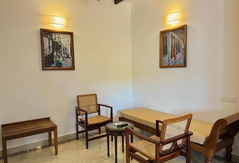 סוויטה נוף לים, La Plage Seaview Suites