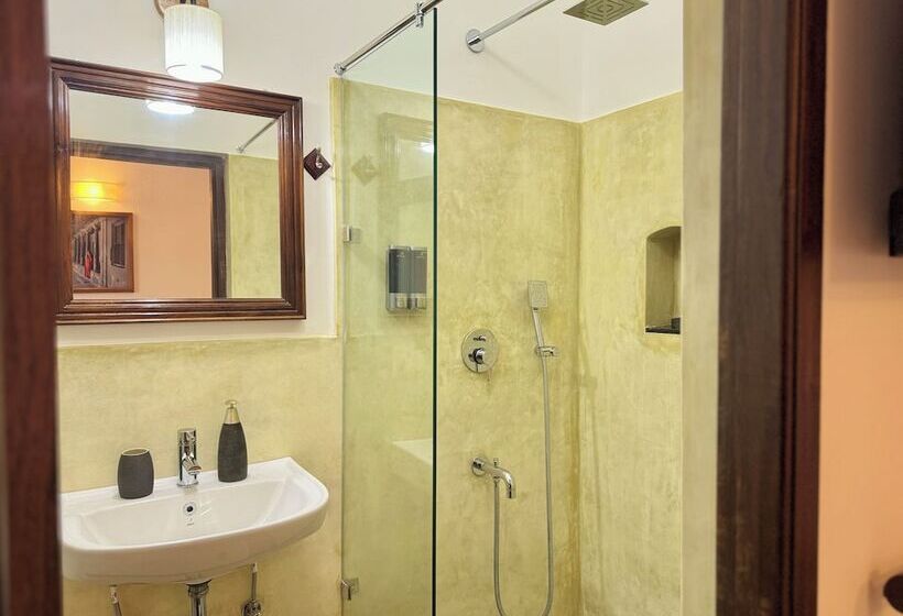 סוויטת סופריור נוף לים, La Plage Seaview Suites