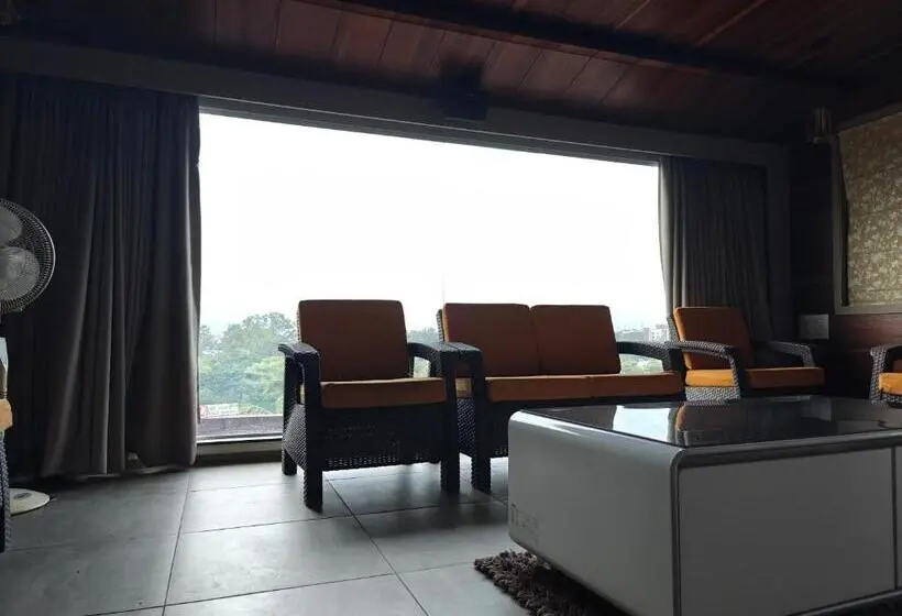 Suite with lake view, Siddharth Lake View Penthouse
