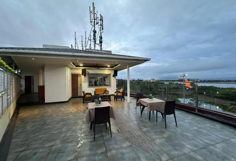 Suite with lake view, Siddharth Lake View Penthouse