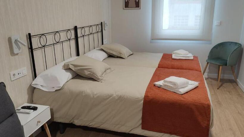 اتاق استاندارد سه نفره, Terra De Padrón   Quality Rooms