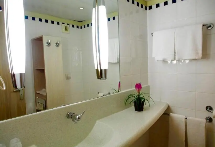 ファミリールーム, Relais De L’hermitage Saint Gilles