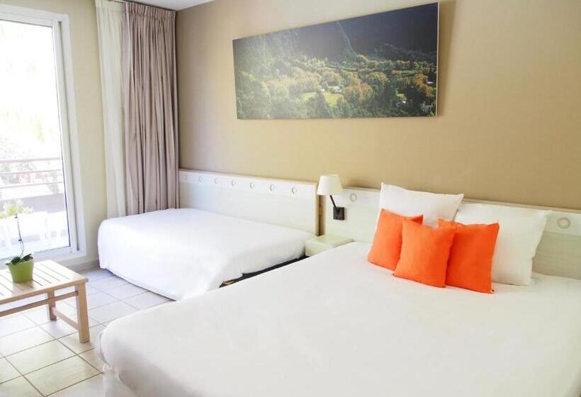 اتاق خانوادگی, Relais De L’hermitage Saint Gilles