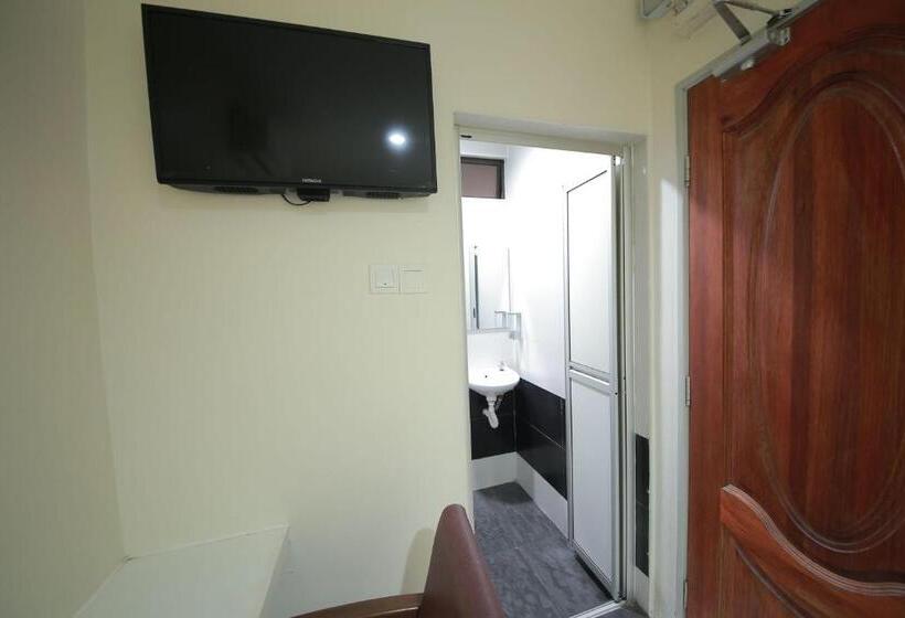 اتاق استاندارد یک نفره, Skudai