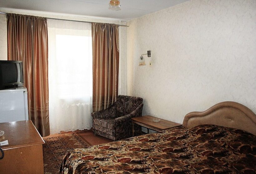 이코노미 룸, Tourist