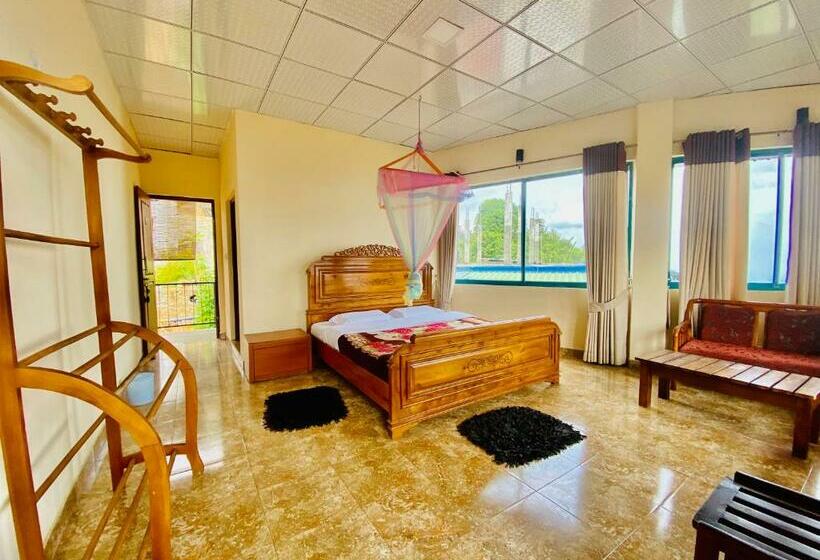 带阳台的豪华间, Sri Lak Residence