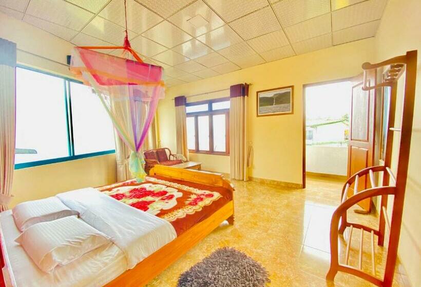 带阳台的豪华间, Sri Lak Residence