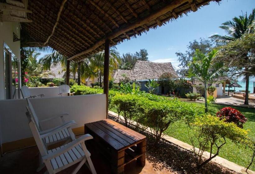 Четырехместный Номер Deluxe, Tanzanite Beach Resort