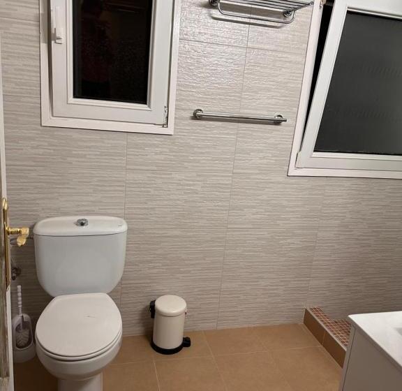 Quarto Quádruplo Estandar, Villa Iri Habitación N4 Con Baño Propio, Balcón
