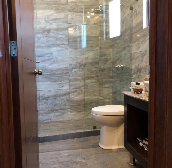 غرفة قياسية رباعية, Cuadra Casona El Calvario