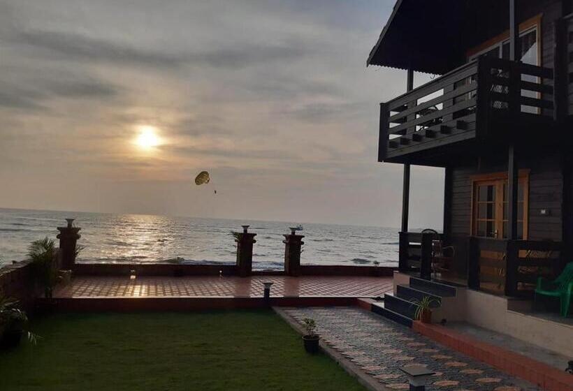 Номер Deluxe Вид на Море, The Empyrean